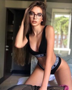 1831_girl1621444322_image.jpg